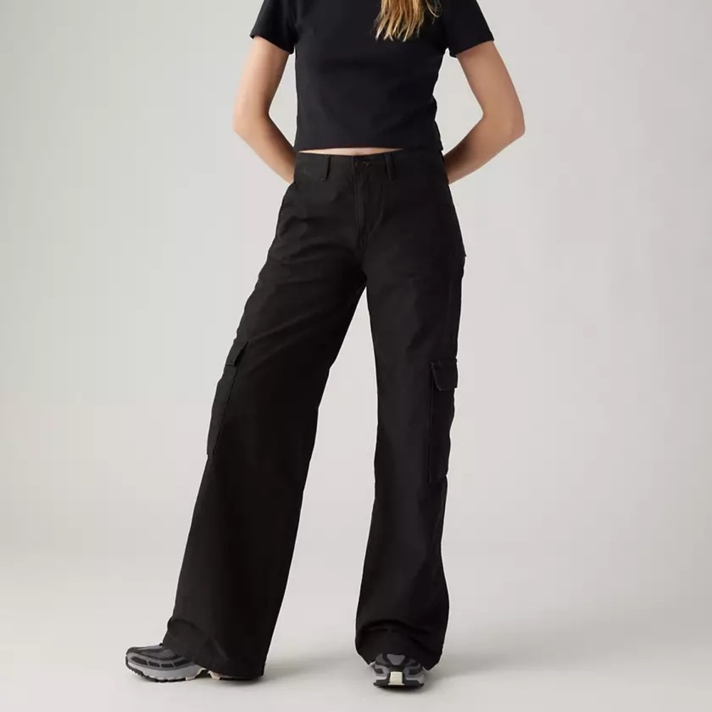 Levi’s baggy cargo pants brand new with tags